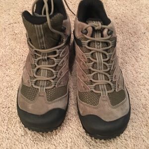 Men’s Merrell Boots Brand New . Size 9 1/2
